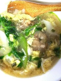 余った筍餃子の具と破けた皮のスープ♪-レシピのメイン写真
