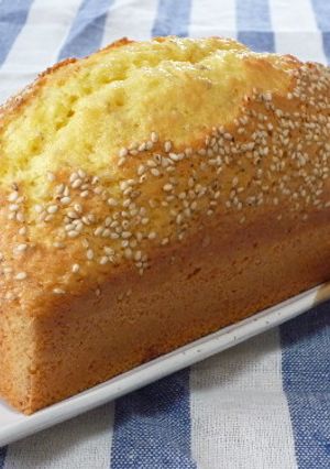 サラダ油で作る☆胡麻パウンドケーキ-レシピのメイン写真