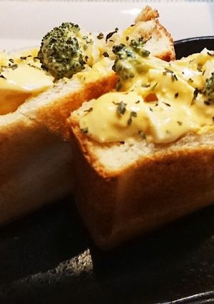 デリ風サラダの焼きサンド-レシピのメイン写真