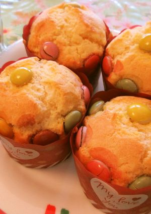 マーブルチョコのせココナッツケーキふわ～-レシピのメイン写真
