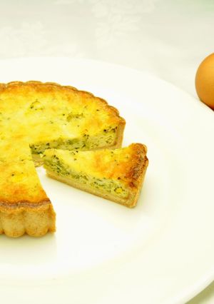 モッツァレラとほうれん草のキッシュ-レシピのメイン写真
