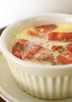 昼おやつ♪トマトの入ったレンジプリン♪-レシピのメイン写真