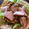 納豆とフィッシュソーセージのパン