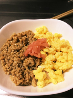 作り置きやお弁当に!鶏そぼろ丼✨-レシピのメイン写真
