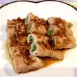 豚肉いんげん巻きの梅しょうがソース