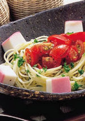 暑い日に！かまぼことトマトの冷製パスタ-レシピのメイン写真