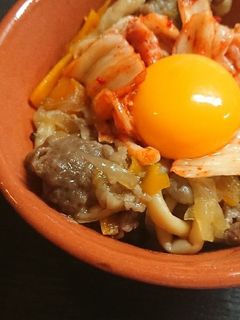 月見キムチ牛丼-レシピのメイン写真