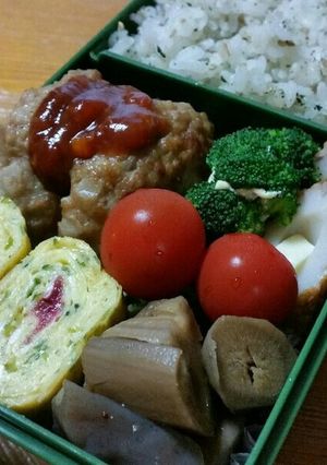 お弁当に梅干し入りふわふわ卵焼き-レシピのメイン写真