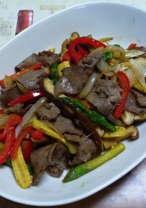 牛タンと彩り野菜のレモンペッパー風味炒め-レシピのメイン写真