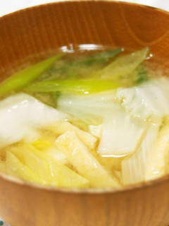 白菜の味噌汁♪レンチンで甘く♪-レシピのメイン写真