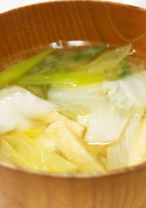 白菜の味噌汁♪レンチンで甘く♪-レシピのメイン写真