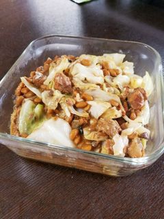 サバの味噌煮缶とキャベツの納豆炒め♥-レシピのメイン写真
