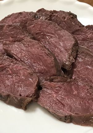 炊飯器で*鹿ヒレ肉の低温ロースト*-レシピのメイン写真