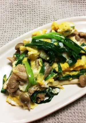 低糖質☆豚肉としめじのニラ玉炒め-レシピのメイン写真
