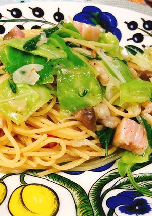春キャベツとしめじのペペロンチーノ-レシピのメイン写真