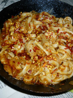 若鶏のもも肉のアラビアータ風焼きうどん-レシピのメイン写真