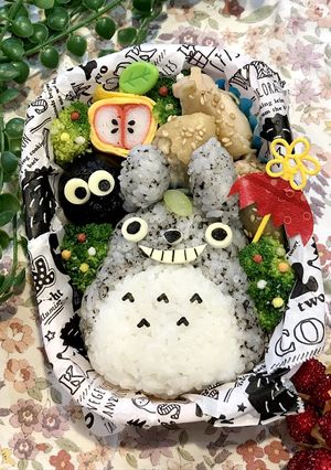 キャラ弁♡雨降りトトロとまっくろくろすけ-レシピのメイン写真