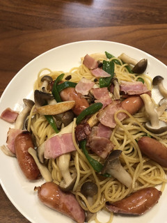 粗挽きソーセージの醤油味スパゲティ-レシピのメイン写真