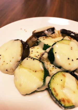 なすとズッキーニの簡単チーズ焼き-レシピのメイン写真