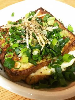★簡単おつまみ★厚揚げのチーズ挟み焼き-レシピのメイン写真