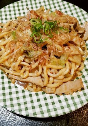 牛ホルモンのスタミナ焼うどん-レシピのメイン写真