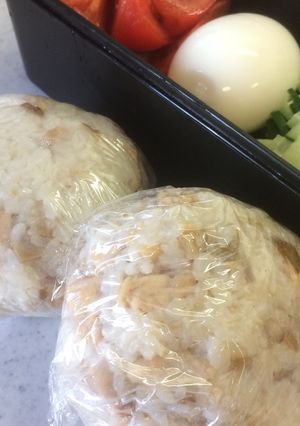 鶏の胸肉と舞茸の味ご飯☆おにぎり-レシピのメイン写真