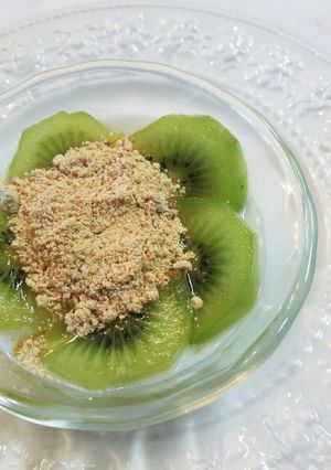 黒糖きな粉とキウイの蜂蜜かけヨーグルト-レシピのメイン写真