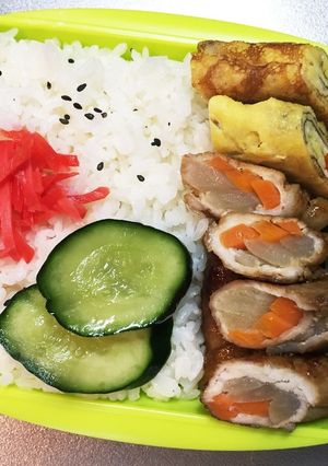 旦那弁当115♥人参と玉葱の肉巻き弁当！-レシピのメイン写真