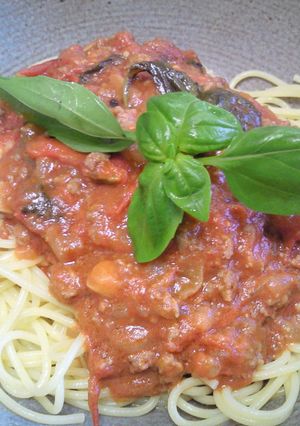 生バジルたっぷりのミートソースパスタ-レシピのメイン写真