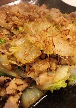 簡単手間なし☆白菜と豚バラ肉のおかか炒め-レシピのメイン写真
