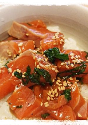 めんつゆで簡単楽々☆サーモンの漬け丼-レシピのメイン写真