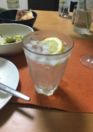 焼酎の炭酸とレモンのカクテル-レシピのメイン写真