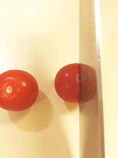 柔らかミニトマトの切り方♪-レシピのメイン写真