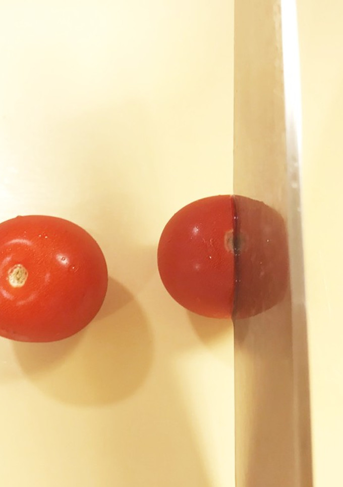 柔らかミニトマトの切り方♪-レシピのメイン写真