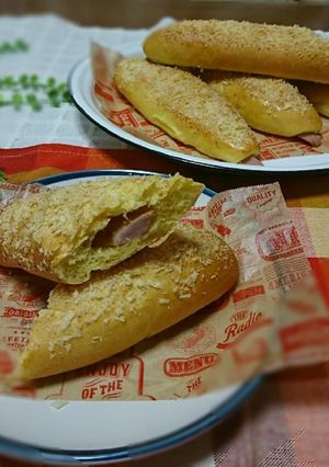 揚げない焼きソーセージパンはカレー風味-レシピのメイン写真