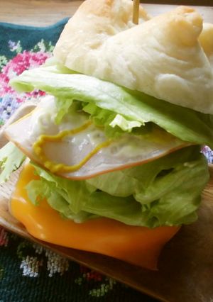 レタス盛りだくさんのサンドイッチ♫-レシピのメイン写真