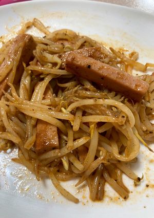 魚肉ソーセージともやしのカレー炒め-レシピのメイン写真