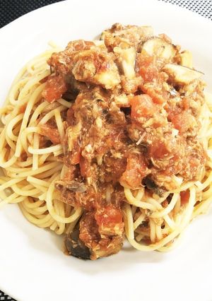 鯖缶とトマト缶のパスタ-レシピのメイン写真
