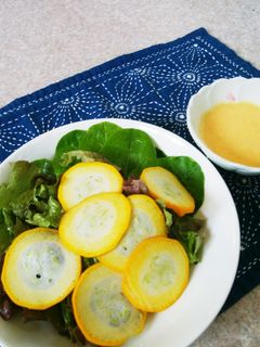 ズッキーニの生野菜サラダ-レシピのメイン写真