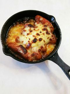 スキレットケチャップウィンナーチーズ焼き-レシピのメイン写真