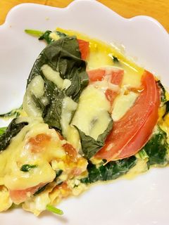 ほうれん草とトマトのオムレツ-レシピのメイン写真