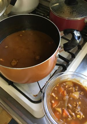大人のカレーから子供の分を取り分ける-レシピのメイン写真