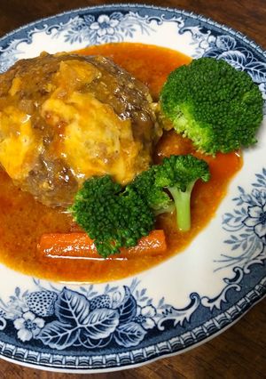 チーズイン煮込みハンバーグ-レシピのメイン写真