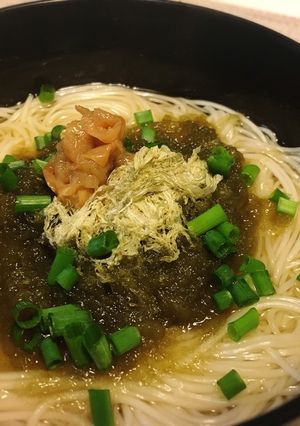 簡単5分！とろろ昆布と梅のにゅうめん-レシピのメイン写真