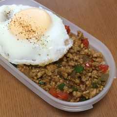 รูปของ 和風ドライカレー弁当