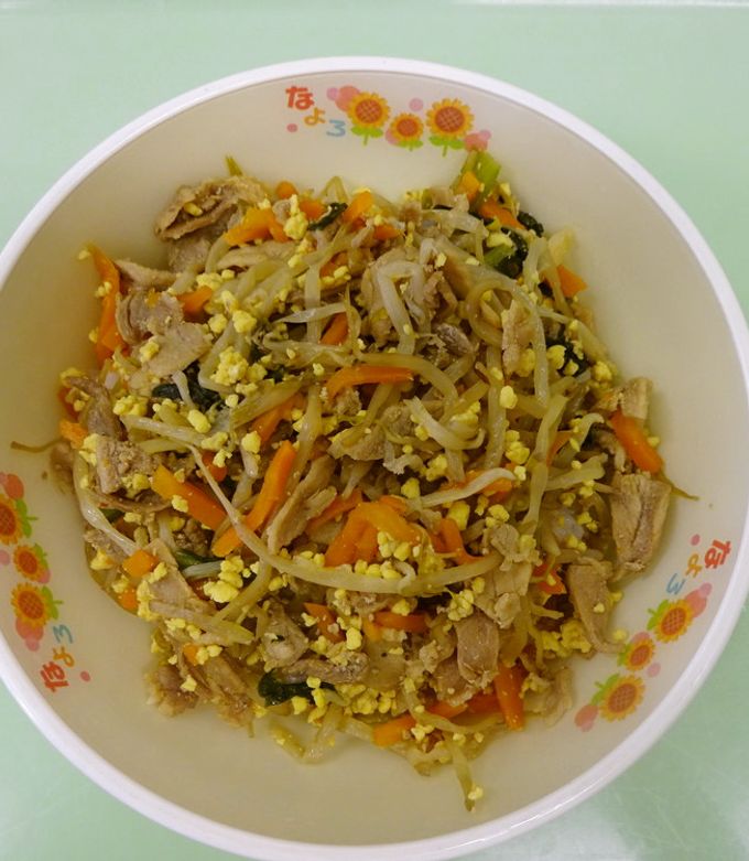 ビビンバ丼 by 名寄市学校給食センタ 【クックパッド】 簡単おいしい