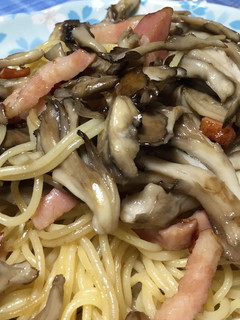 華マイタケのニンニク風味ホットスパゲティ-レシピのメイン写真