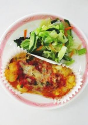 給食★ハムと卵のピザ焼-レシピのメイン写真