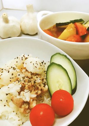 簡単！炊き込みガーリックチキンライス-レシピのメイン写真