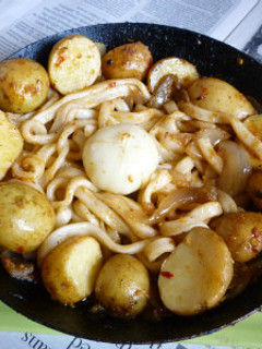 ポテト焼きうどんアラビアータ-レシピのメイン写真